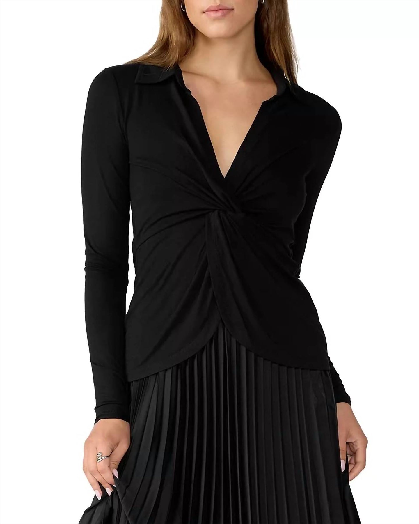 Twisted Dreamgirl Top In Black