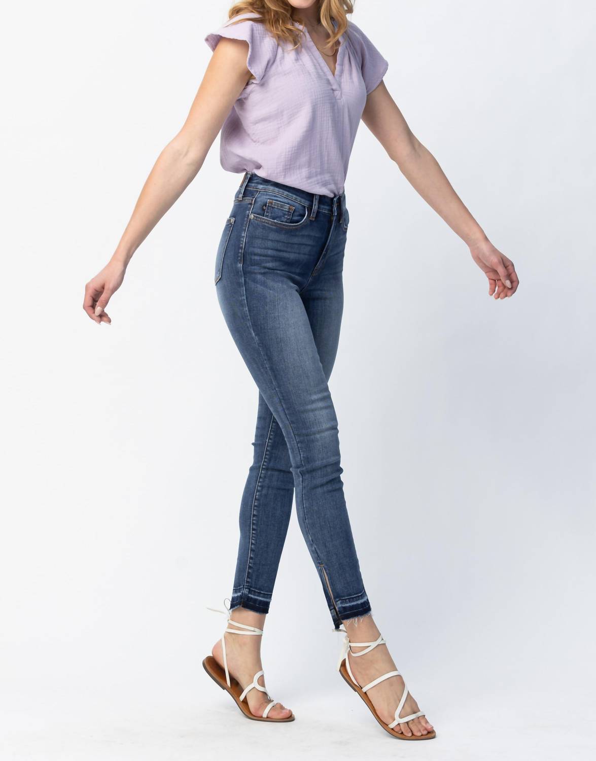 High Waist Skinny Released Hem And Side Slit In Med Wash