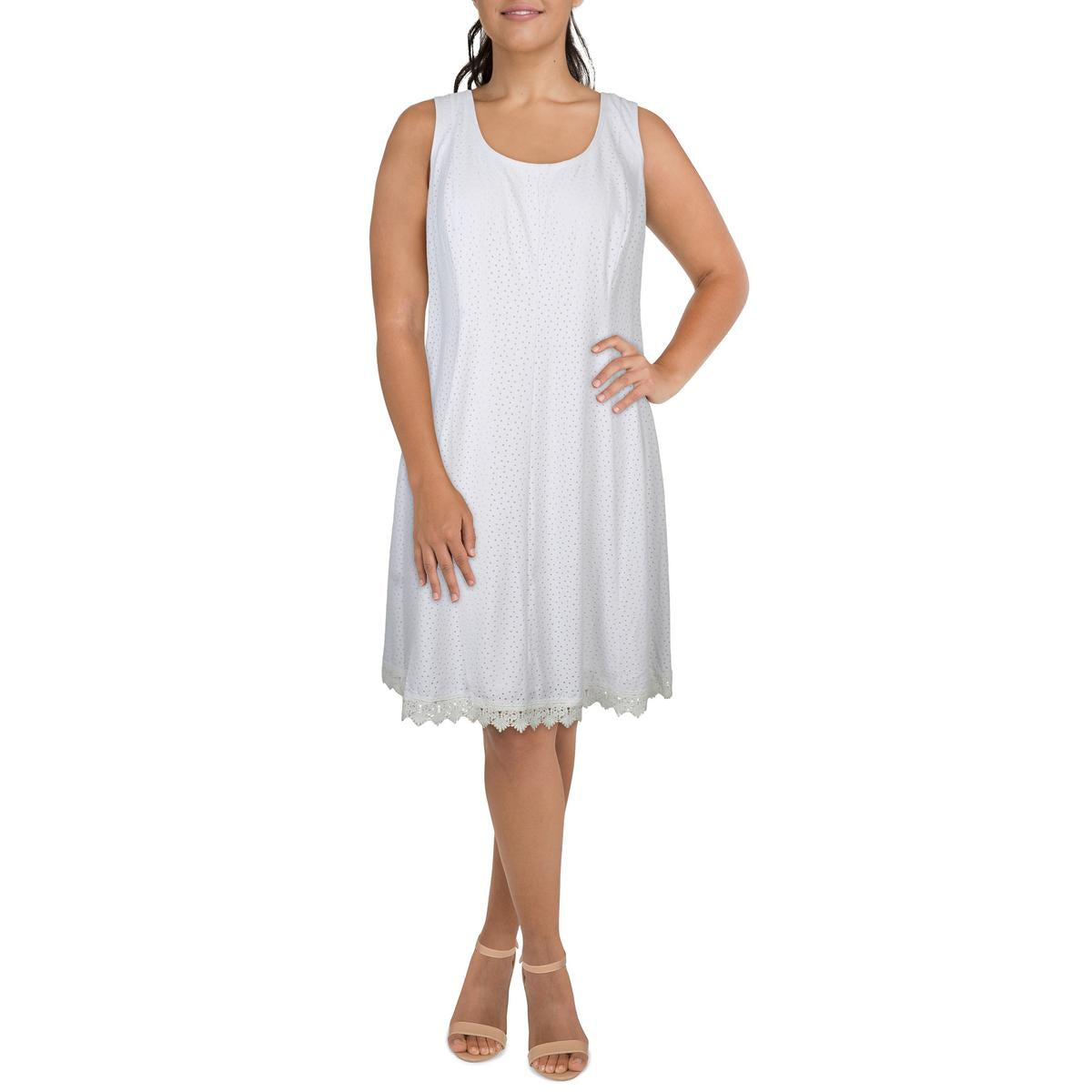 Plus Eyelet Sleeveless Midi Dress