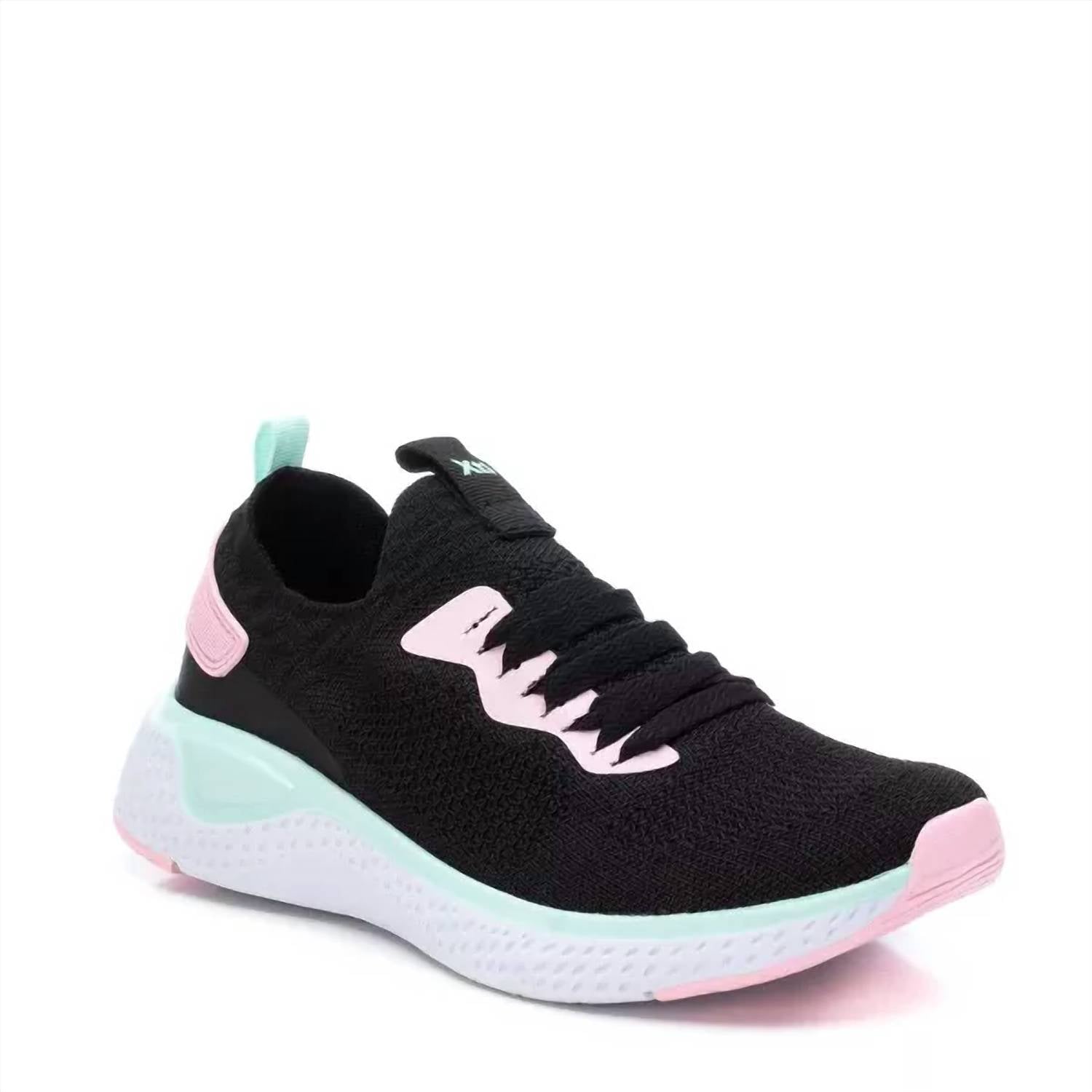 Women's Lace-Up Sneakers In Black 7660745818172