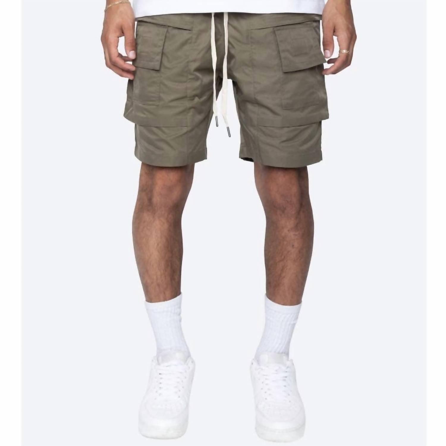 Shinobi Cargo Pocket Shorts In Olive