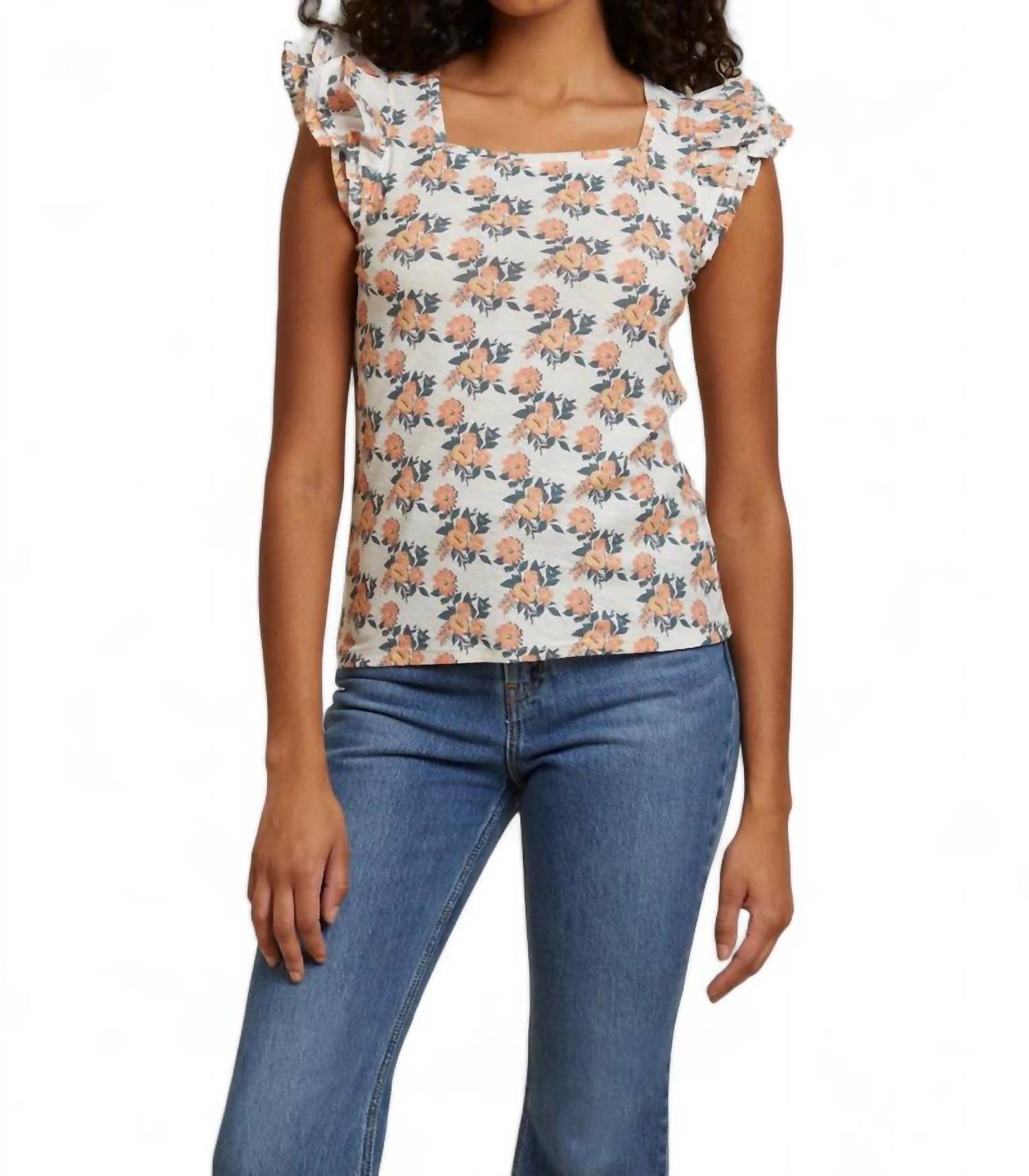 Cameo Print Notched Ruffle Tank Top In Peach Blossom 7742636261436
